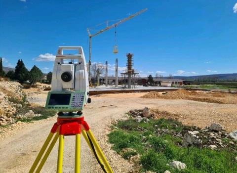 انتخاب ابزار مناسب برای پروژه‌های نقشه‌برداری